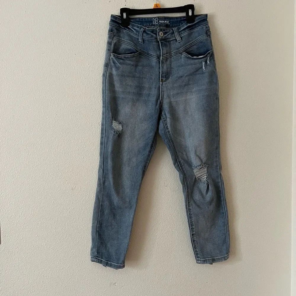 No boundaries High Rise jeans size 9